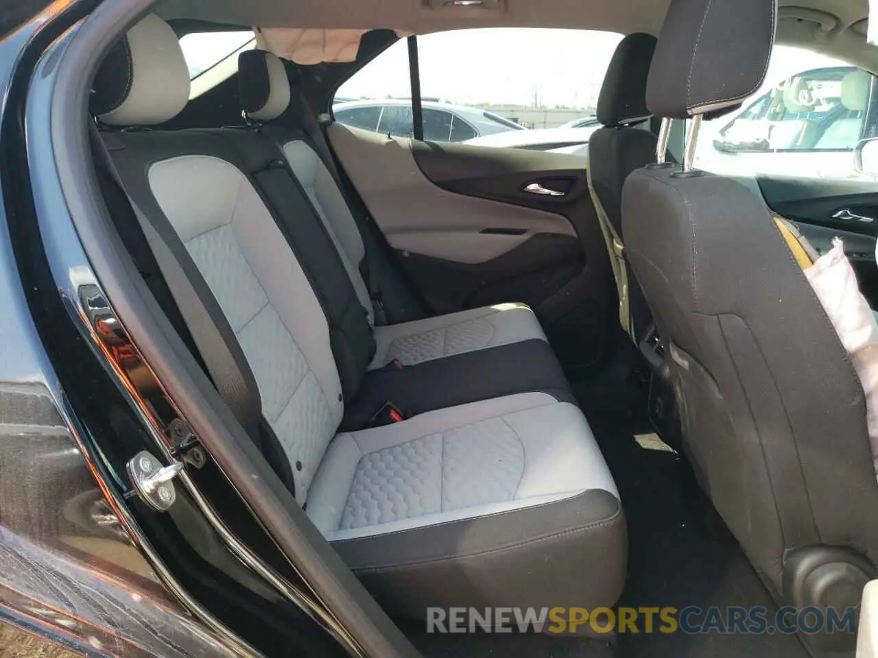 6 fotografías del automóvil dañado 3GNAXHEVXKL201100 CHEVROLET EQUINOX 2019