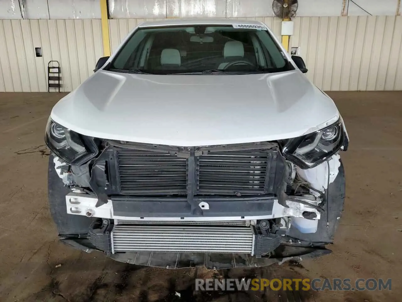 5 fotografías del automóvil dañado 3GNAXHEVXKS556807 CHEVROLET EQUINOX 2019