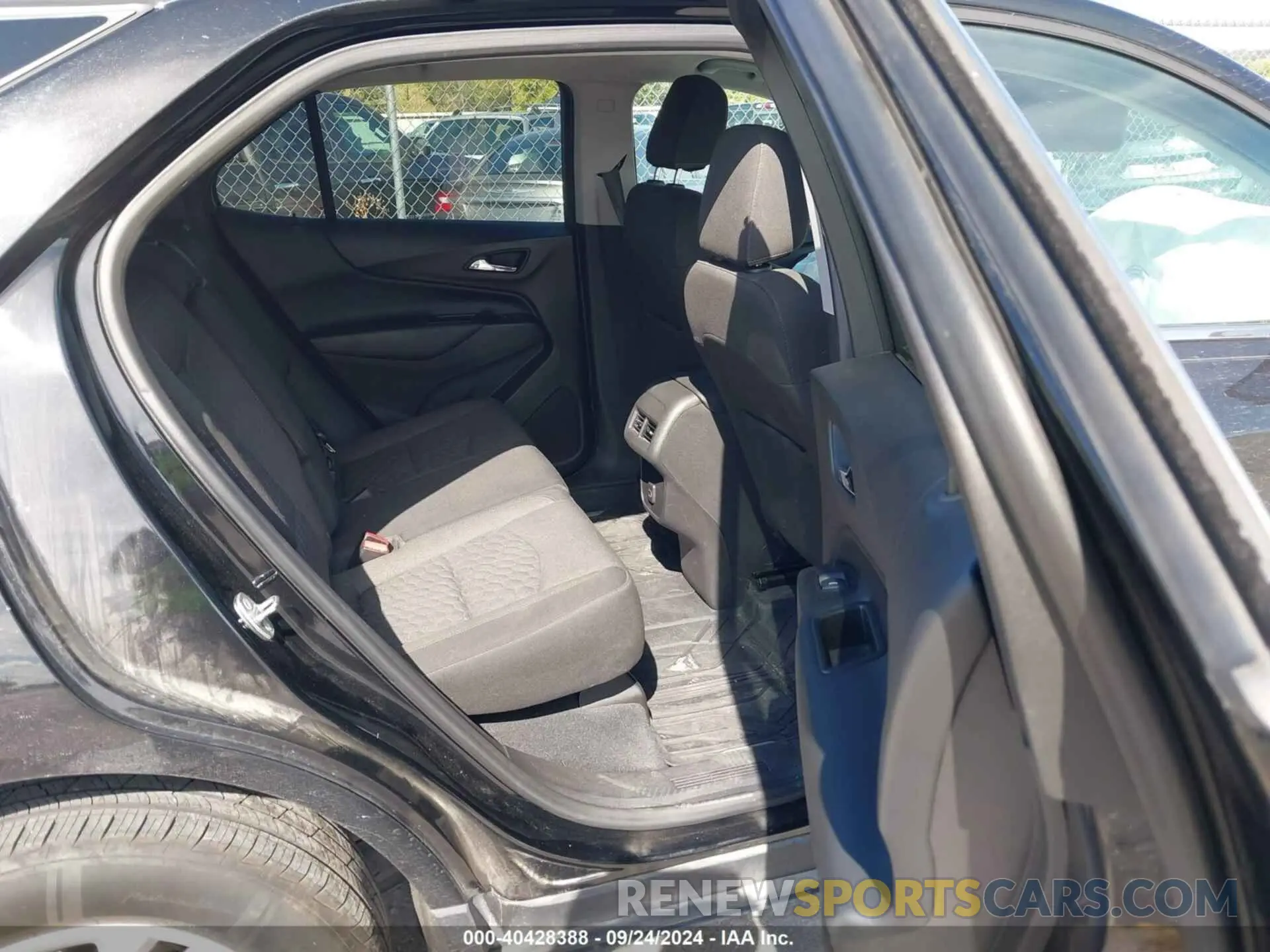 8 fotografías del automóvil dañado 3GNAXJEV0KL347464 CHEVROLET EQUINOX 2019