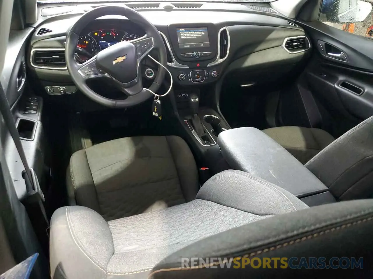 8 fotografías del automóvil dañado 3GNAXJEV2KL311906 CHEVROLET EQUINOX 2019