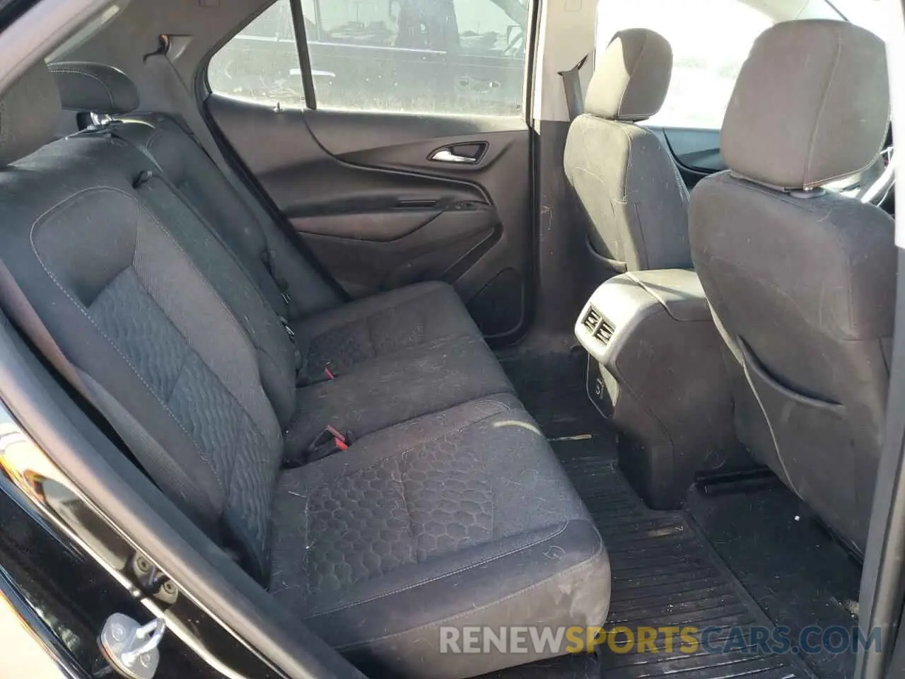 11 fotografías del automóvil dañado 3GNAXJEV2KL316975 CHEVROLET EQUINOX 2019
