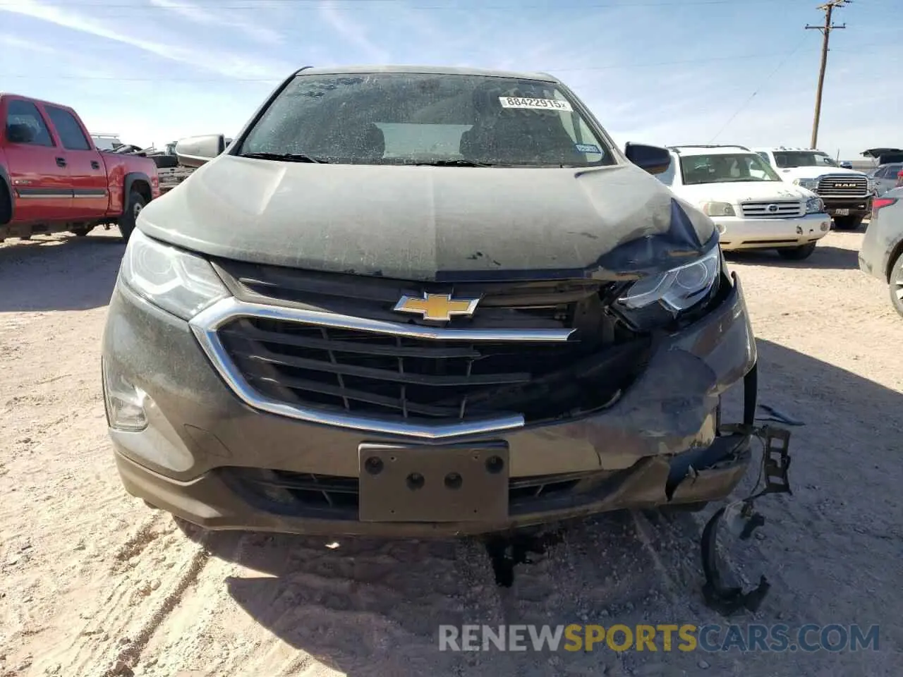5 fotografías del automóvil dañado 3GNAXKEV0KS608040 CHEVROLET EQUINOX 2019