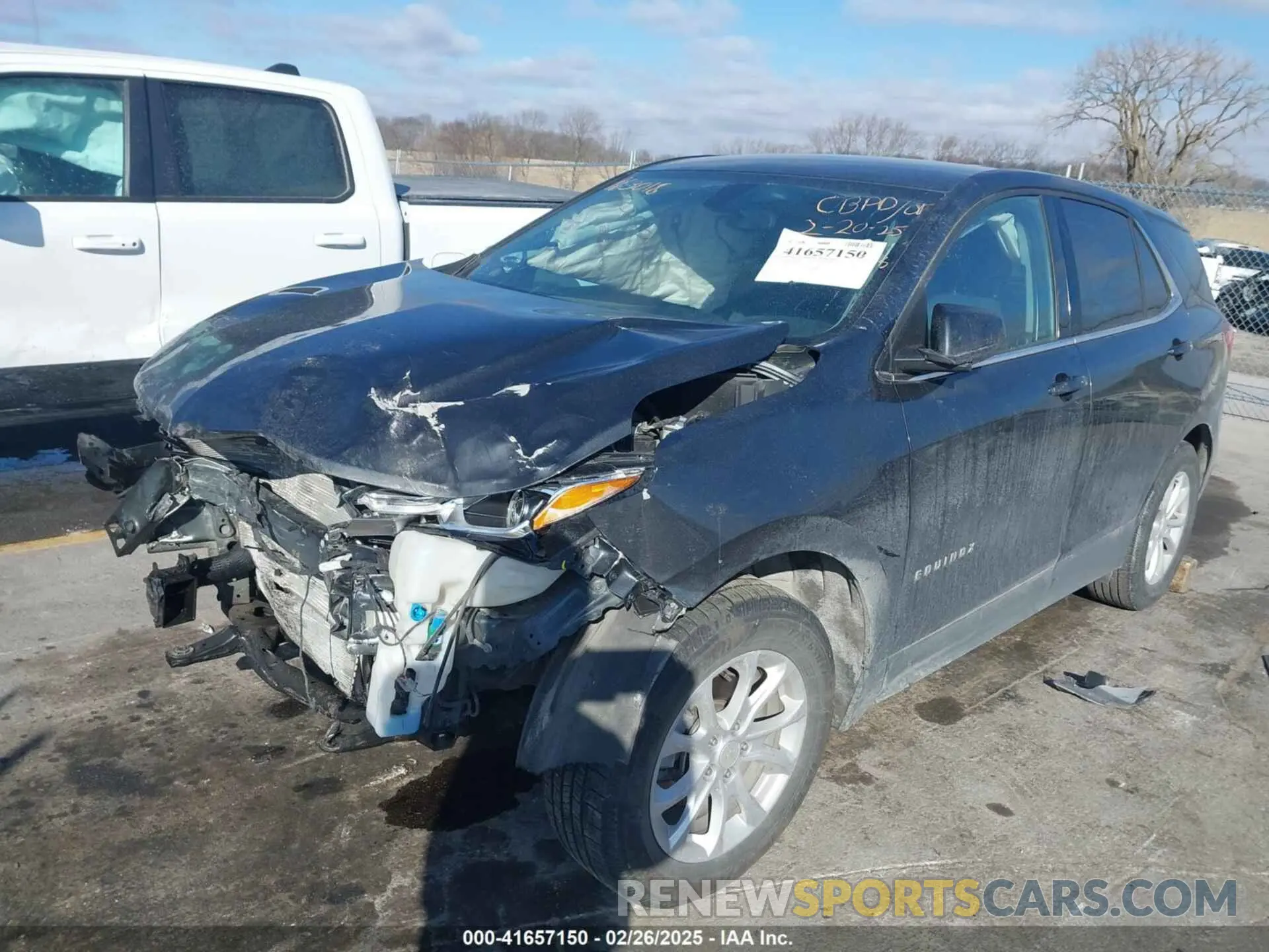 2 fotografías del automóvil dañado 3GNAXKEV2KL200617 CHEVROLET EQUINOX 2019