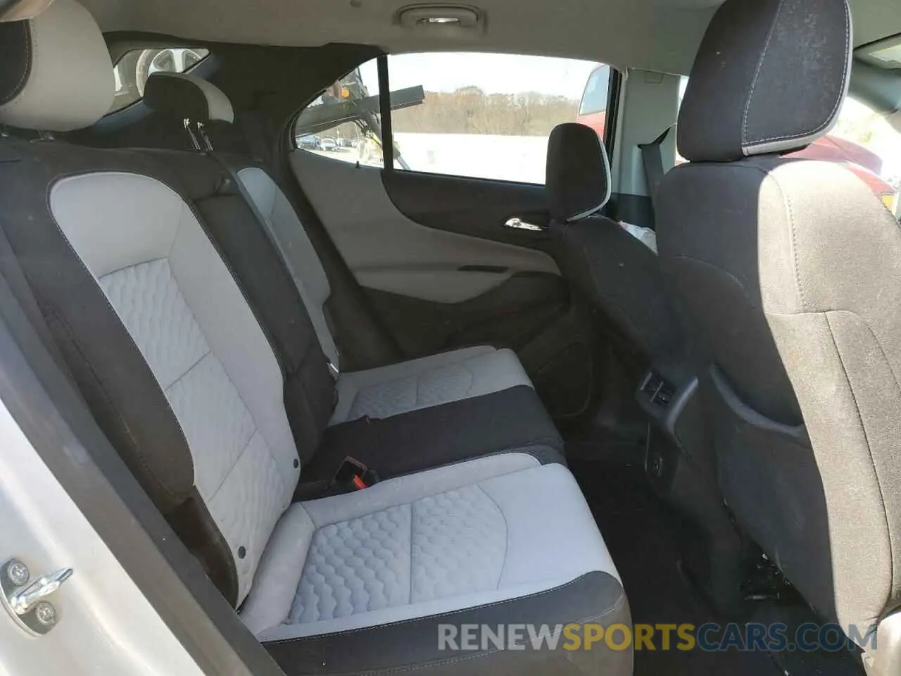 11 fotografías del automóvil dañado 3GNAXKEV2KS563604 CHEVROLET EQUINOX 2019