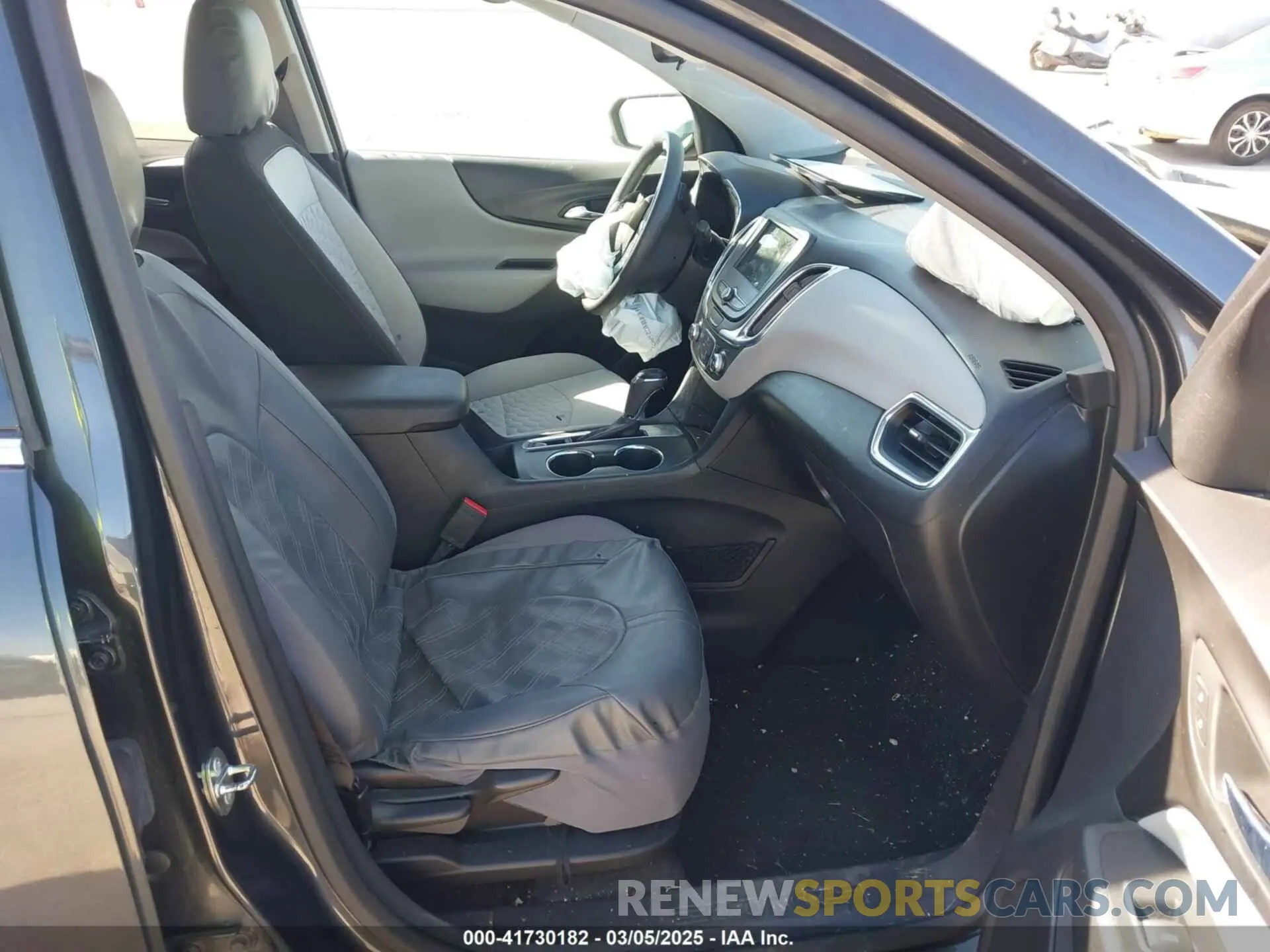 5 fotografías del automóvil dañado 3GNAXKEV3KL132408 CHEVROLET EQUINOX 2019