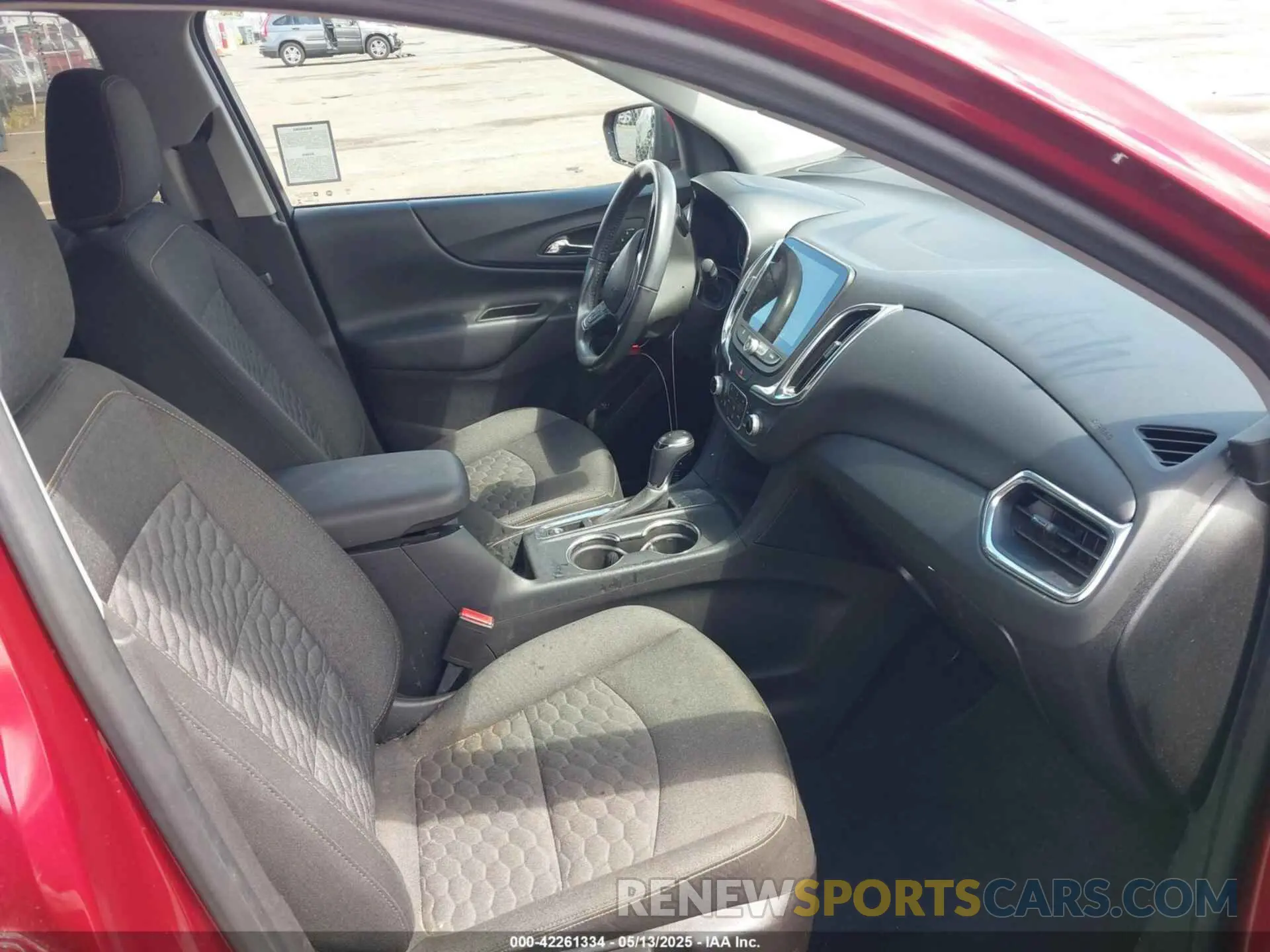 5 fotografías del automóvil dañado 3GNAXKEV3KL168938 CHEVROLET EQUINOX 2019