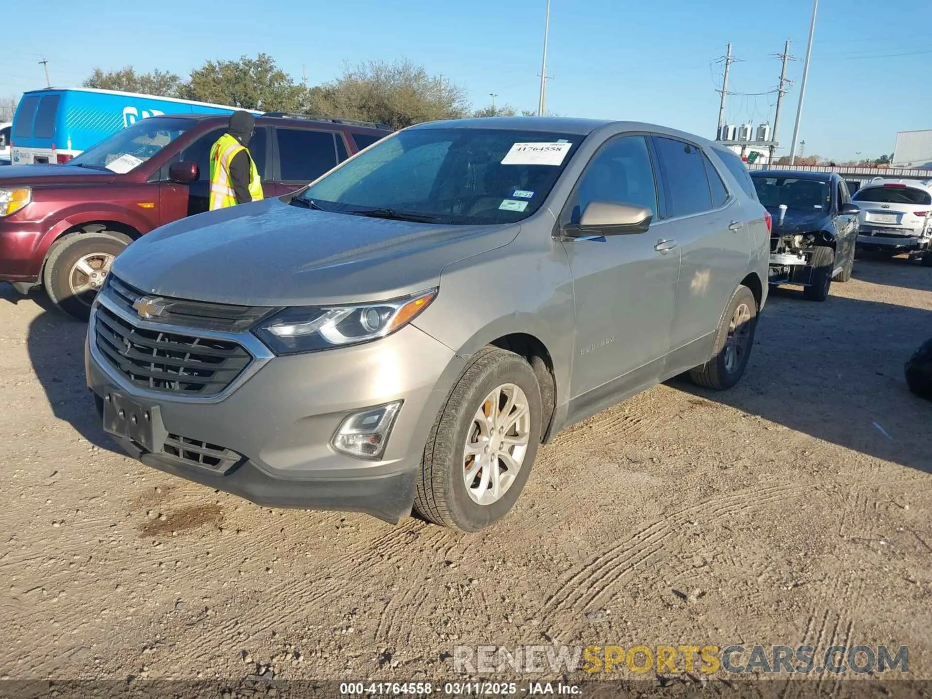 2 fotografías del automóvil dañado 3GNAXKEV3KS507252 CHEVROLET EQUINOX 2019