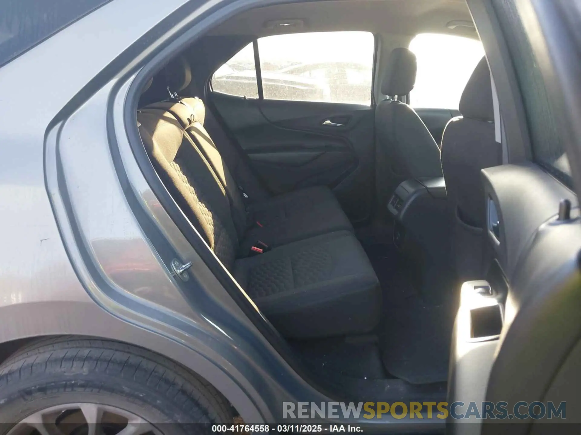 8 fotografías del automóvil dañado 3GNAXKEV3KS507252 CHEVROLET EQUINOX 2019