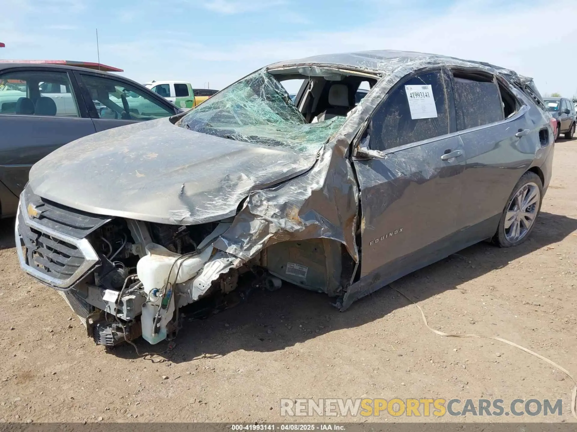 2 fotografías del automóvil dañado 3GNAXKEV3KS586535 CHEVROLET EQUINOX 2019