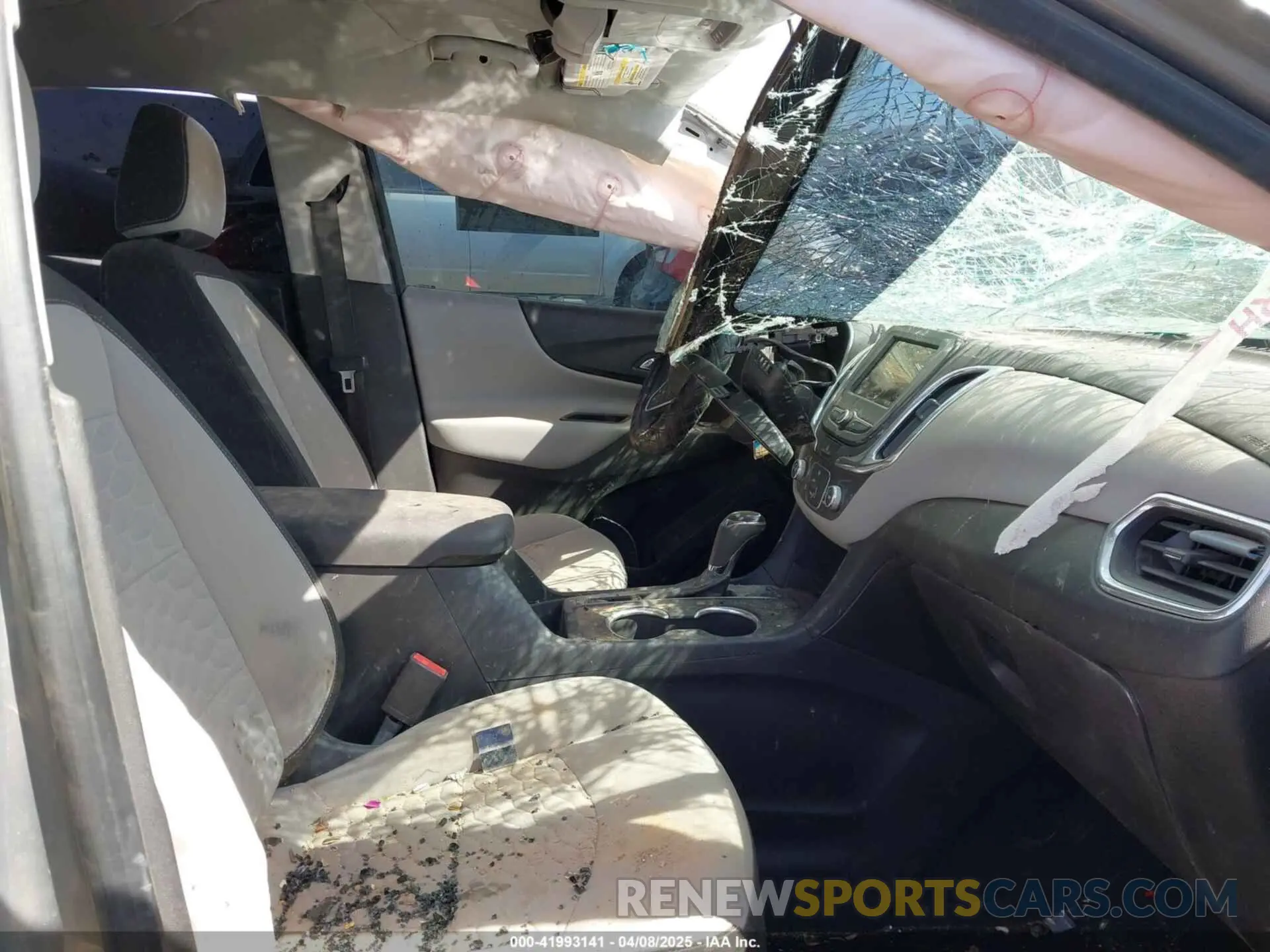 5 fotografías del automóvil dañado 3GNAXKEV3KS586535 CHEVROLET EQUINOX 2019