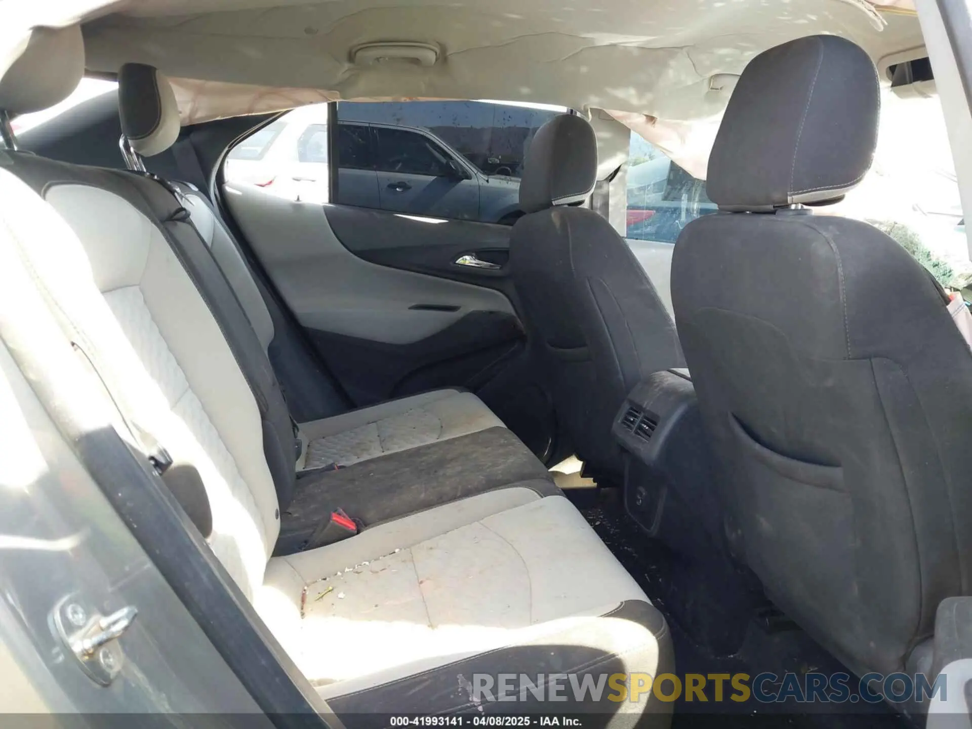 8 fotografías del automóvil dañado 3GNAXKEV3KS586535 CHEVROLET EQUINOX 2019