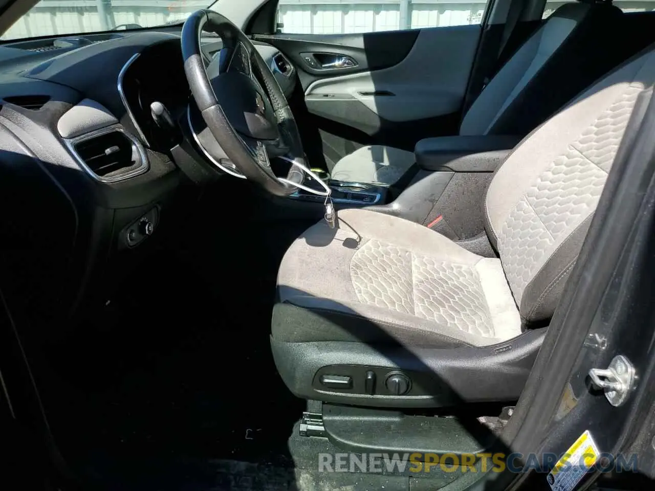 7 fotografías del automóvil dañado 3GNAXKEV6KS627465 CHEVROLET EQUINOX 2019