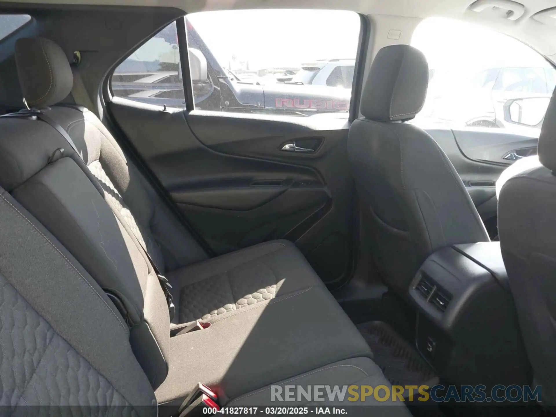 8 fotografías del automóvil dañado 3GNAXKEV7KS663049 CHEVROLET EQUINOX 2019
