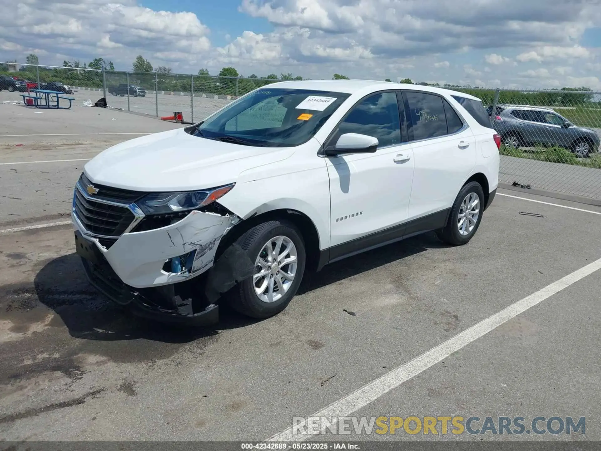 2 fotografías del automóvil dañado 3GNAXKEV7KS677341 CHEVROLET EQUINOX 2019