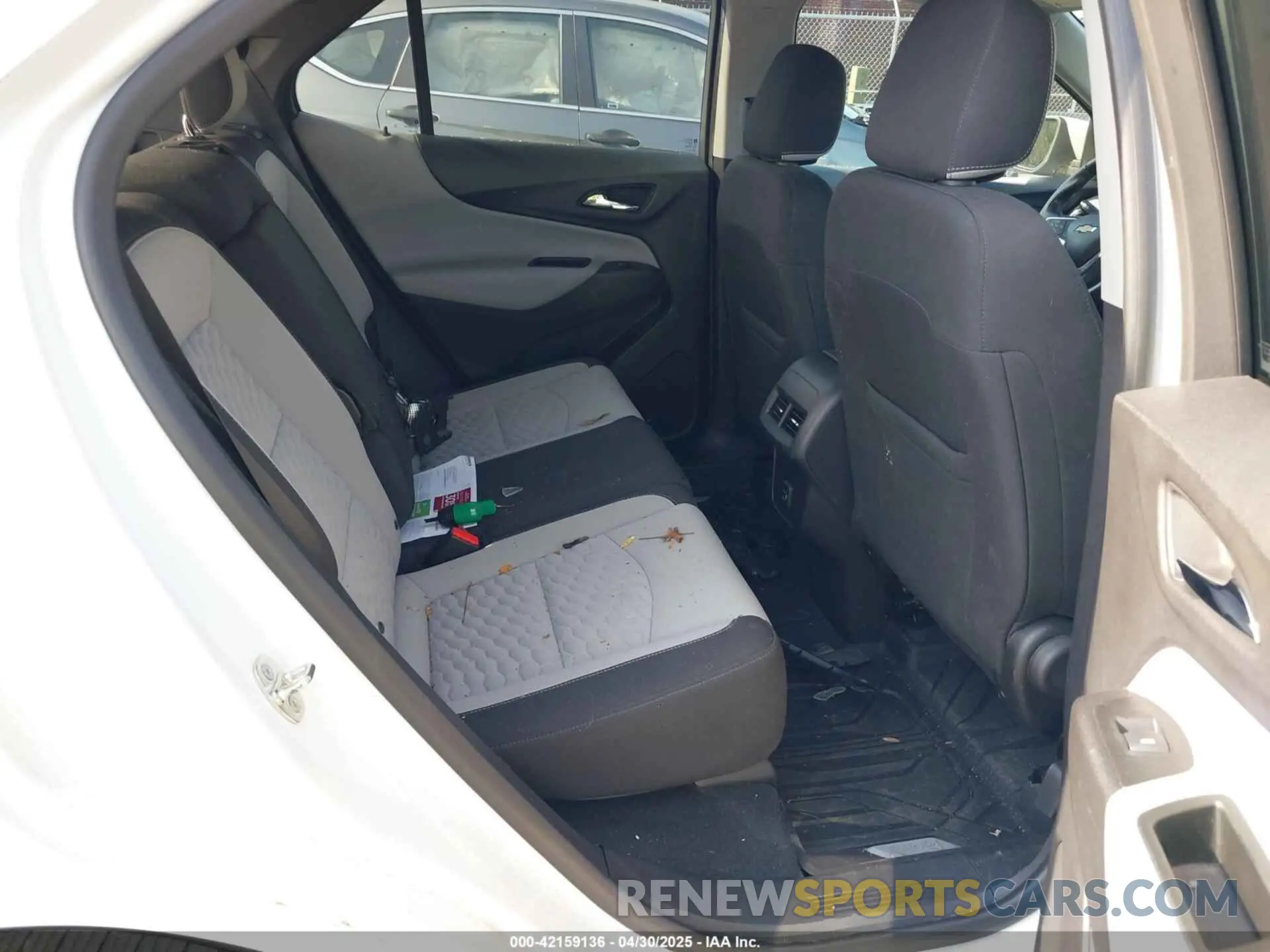 8 fotografías del automóvil dañado 3GNAXKEV8KS599992 CHEVROLET EQUINOX 2019