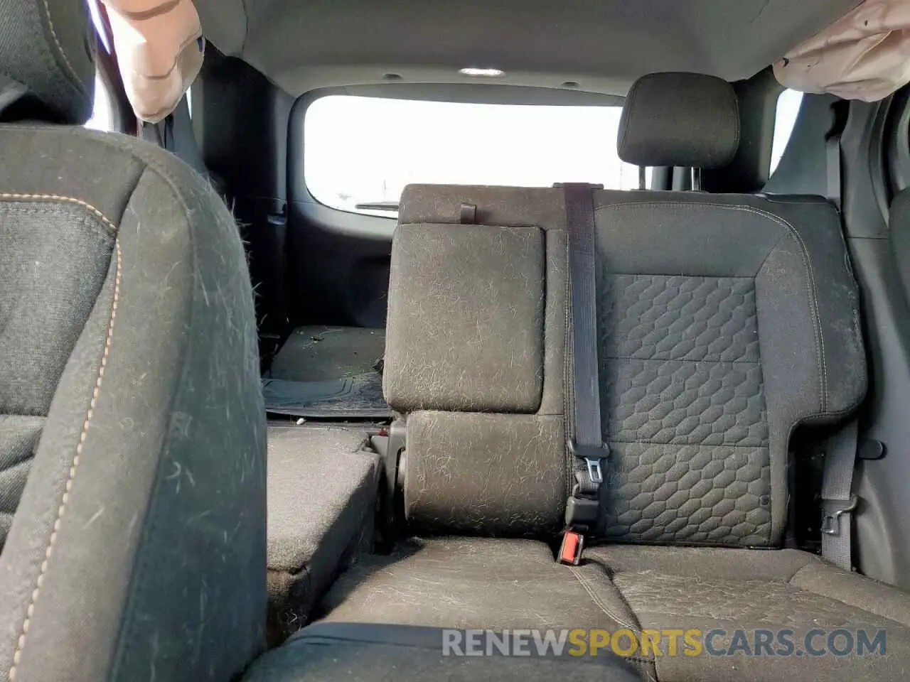 10 fotografías del automóvil dañado 3GNAXKEV9KL201912 CHEVROLET EQUINOX 2019