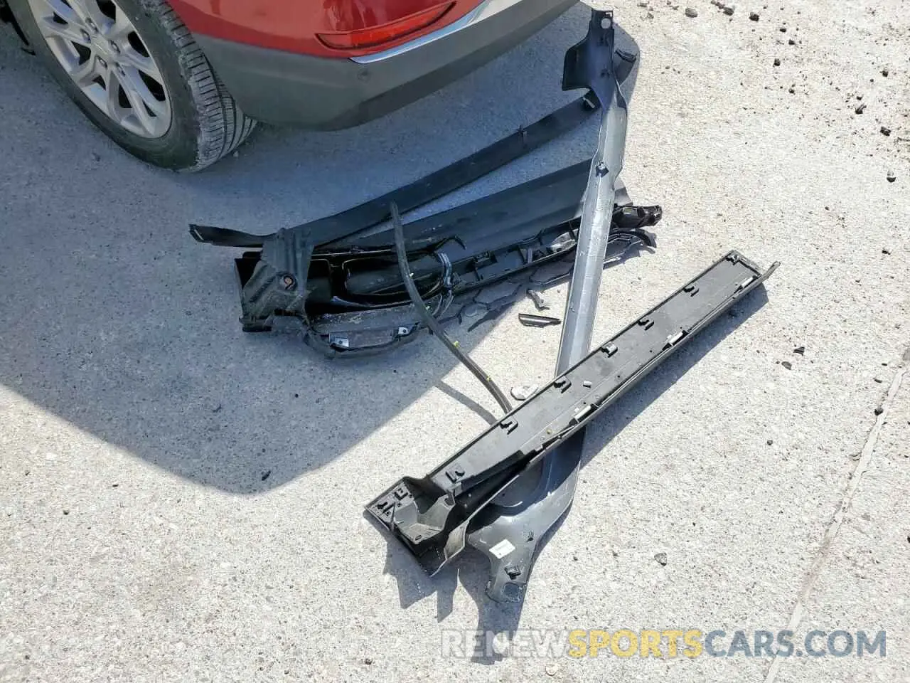13 fotografías del automóvil dañado 3GNAXKEV9KL201912 CHEVROLET EQUINOX 2019