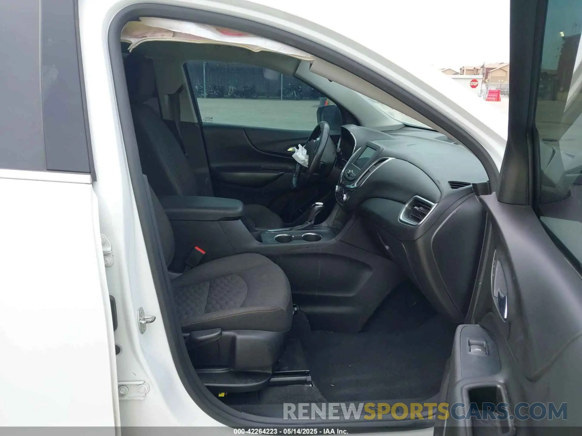 5 fotografías del automóvil dañado 3GNAXKEVXKL264288 CHEVROLET EQUINOX 2019