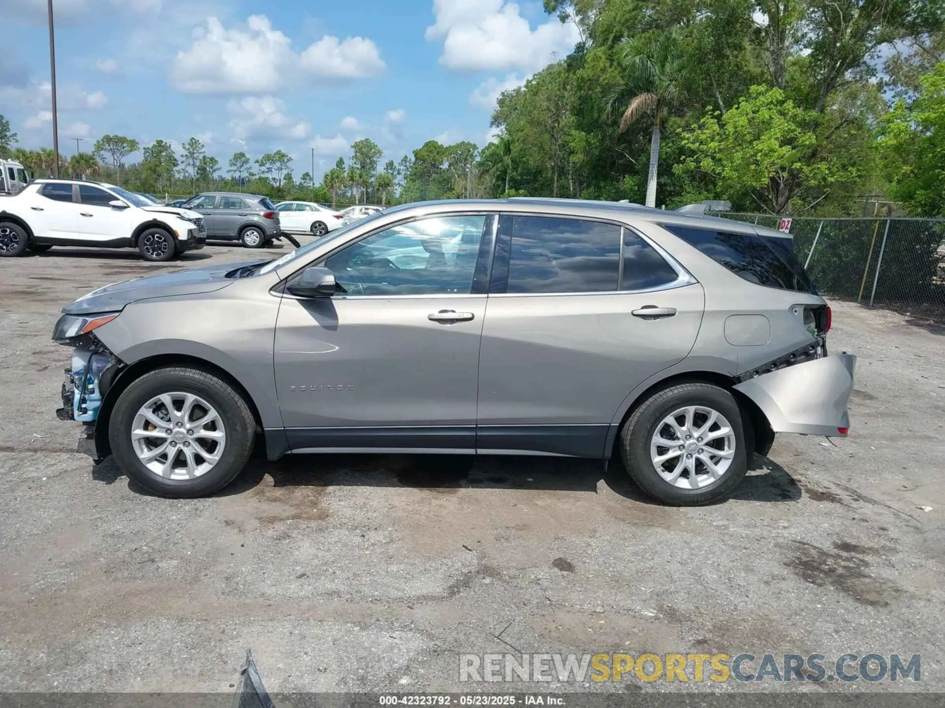 15 fotografías del automóvil dañado 3GNAXKEVXKS586516 CHEVROLET EQUINOX 2019