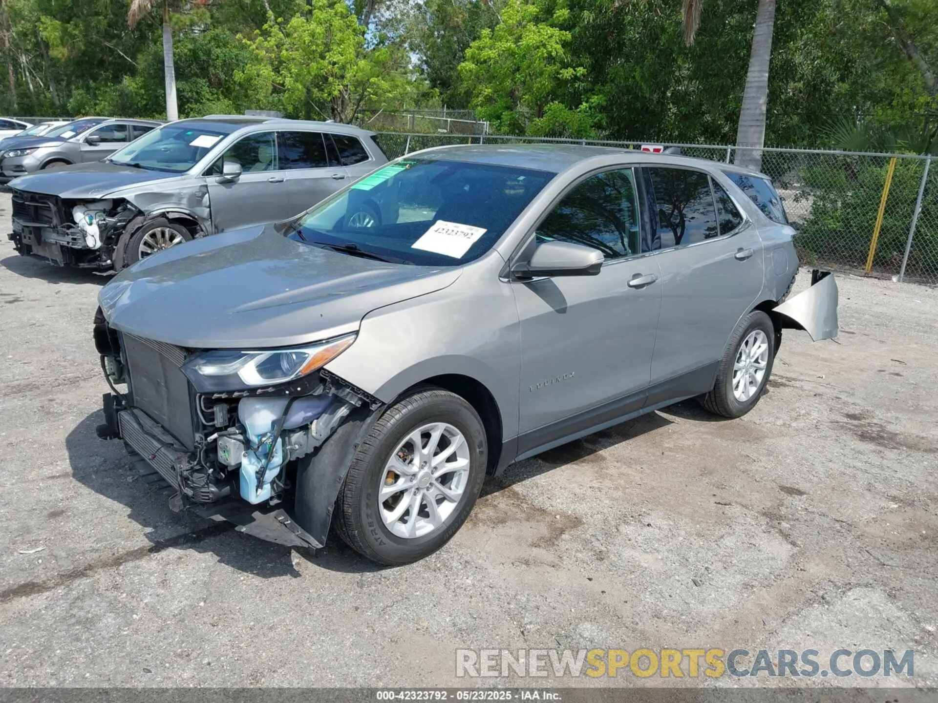 2 fotografías del automóvil dañado 3GNAXKEVXKS586516 CHEVROLET EQUINOX 2019