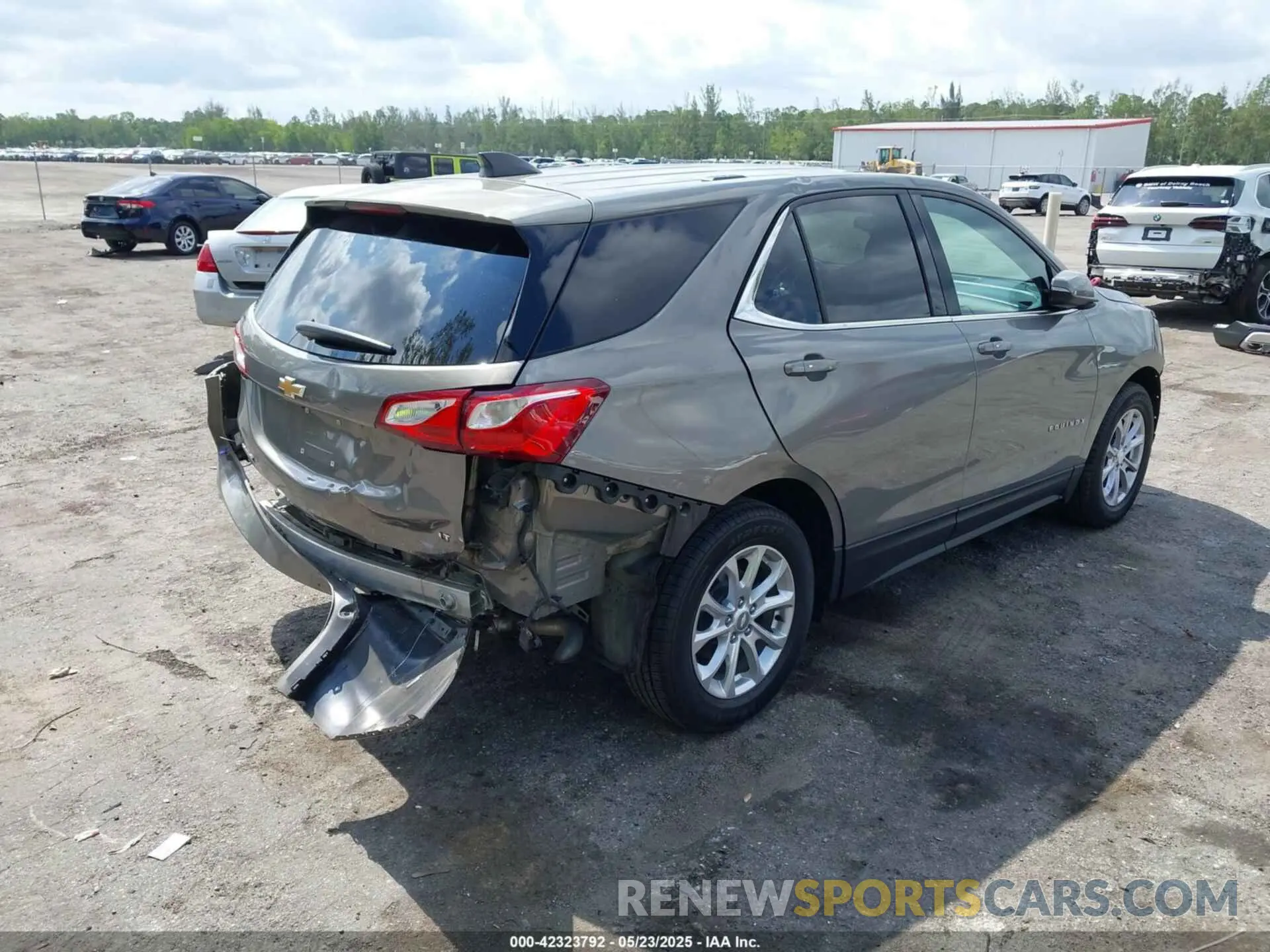 4 fotografías del automóvil dañado 3GNAXKEVXKS586516 CHEVROLET EQUINOX 2019