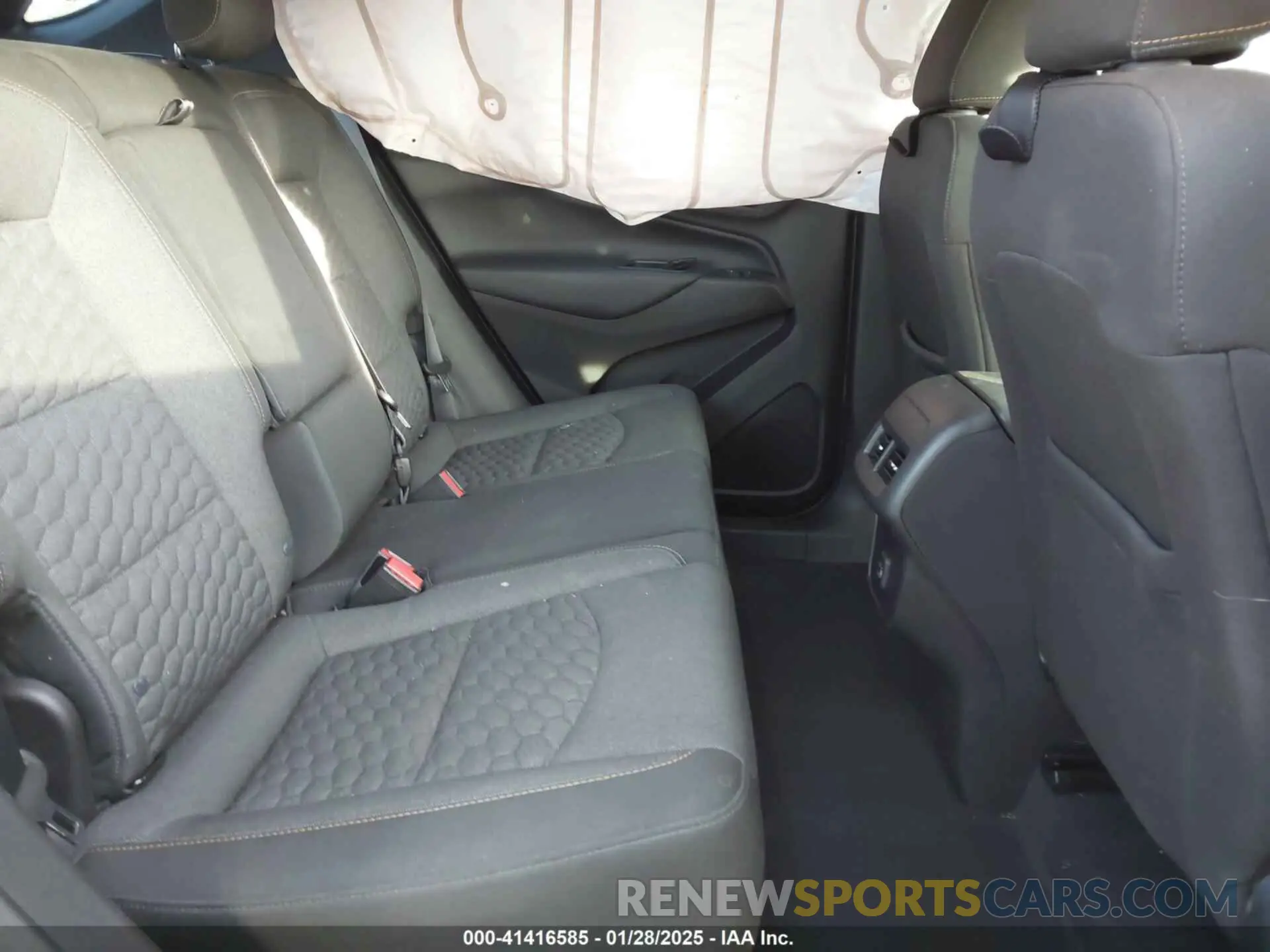 8 fotografías del automóvil dañado 3GNAXLEX8KL278861 CHEVROLET EQUINOX 2019