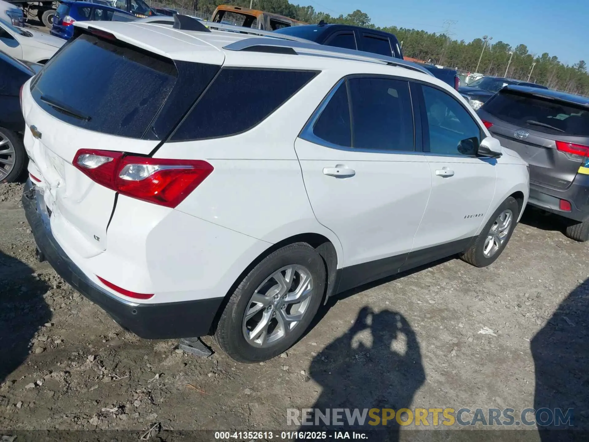 4 fotografías del automóvil dañado 3GNAXLEX9KS532728 CHEVROLET EQUINOX 2019