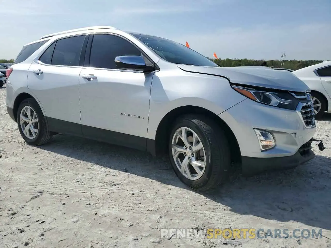 4 fotografías del automóvil dañado 3GNAXNEV2KS545332 CHEVROLET EQUINOX 2019
