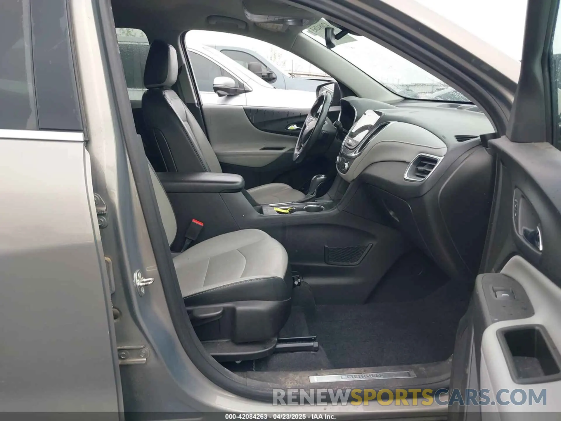 5 fotografías del automóvil dañado 3GNAXNEVXKS503474 CHEVROLET EQUINOX 2019