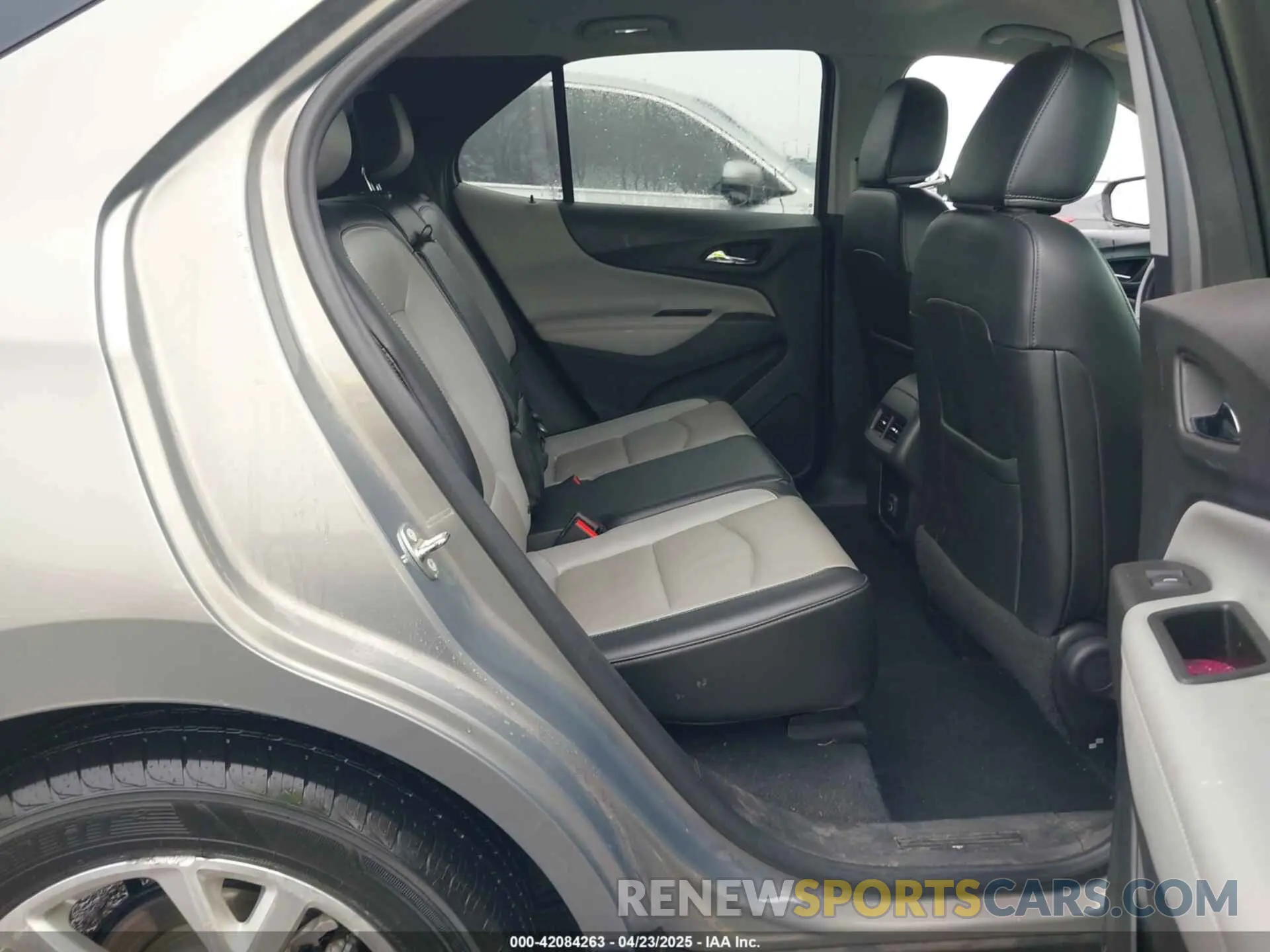 8 fotografías del automóvil dañado 3GNAXNEVXKS503474 CHEVROLET EQUINOX 2019