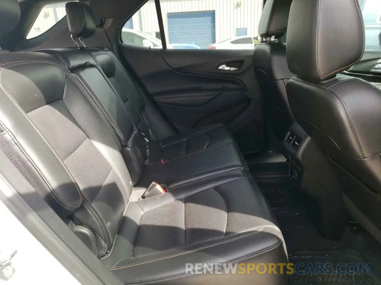 10 fotografías del automóvil dañado 3GNAXPEX1KL326532 CHEVROLET EQUINOX 2019