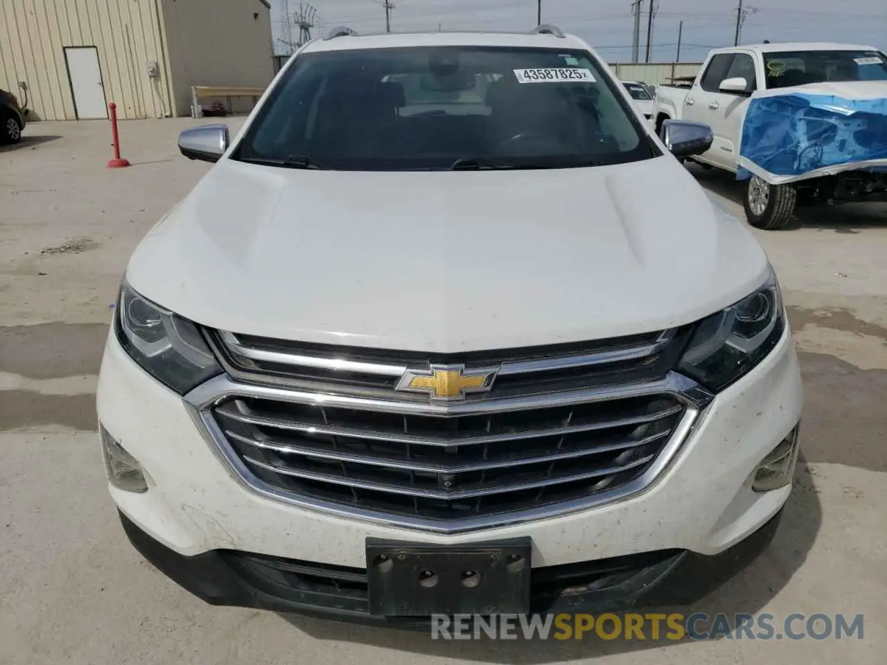 5 fotografías del automóvil dañado 3GNAXPEX1KL326532 CHEVROLET EQUINOX 2019