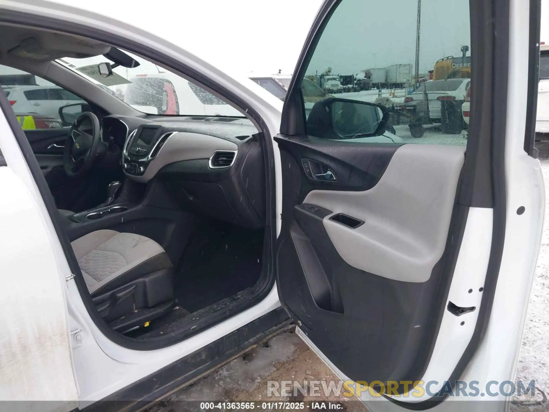 5 fotografías del automóvil dañado 3GNAXSEV3KS664389 CHEVROLET EQUINOX 2019
