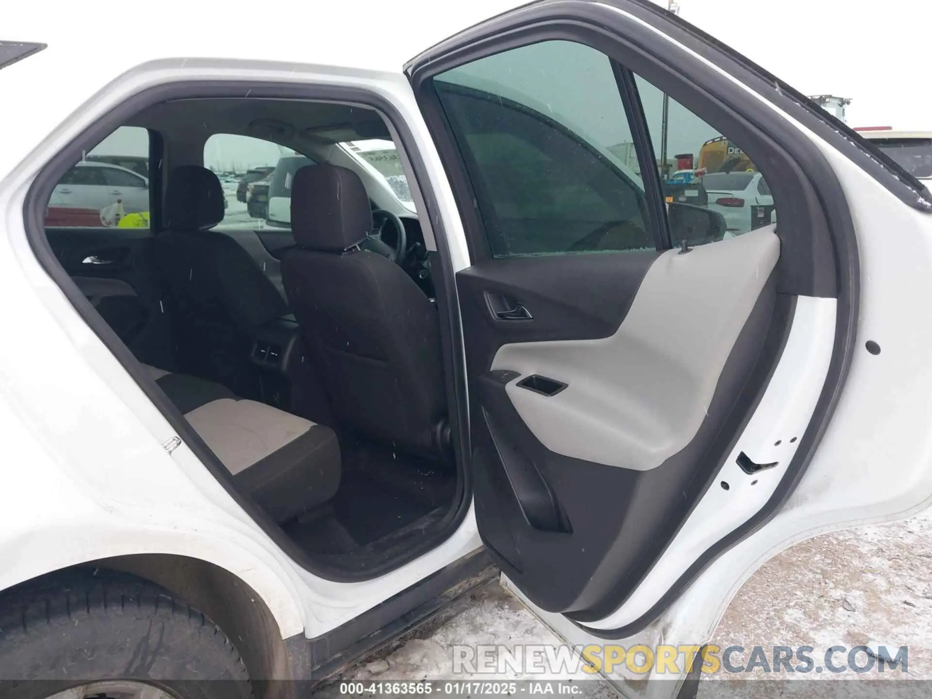 8 fotografías del automóvil dañado 3GNAXSEV3KS664389 CHEVROLET EQUINOX 2019