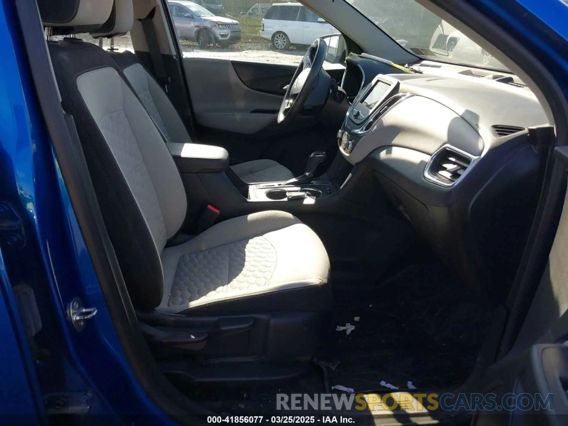 5 fotografías del automóvil dañado 3GNAXSEV8KS594727 CHEVROLET EQUINOX 2019