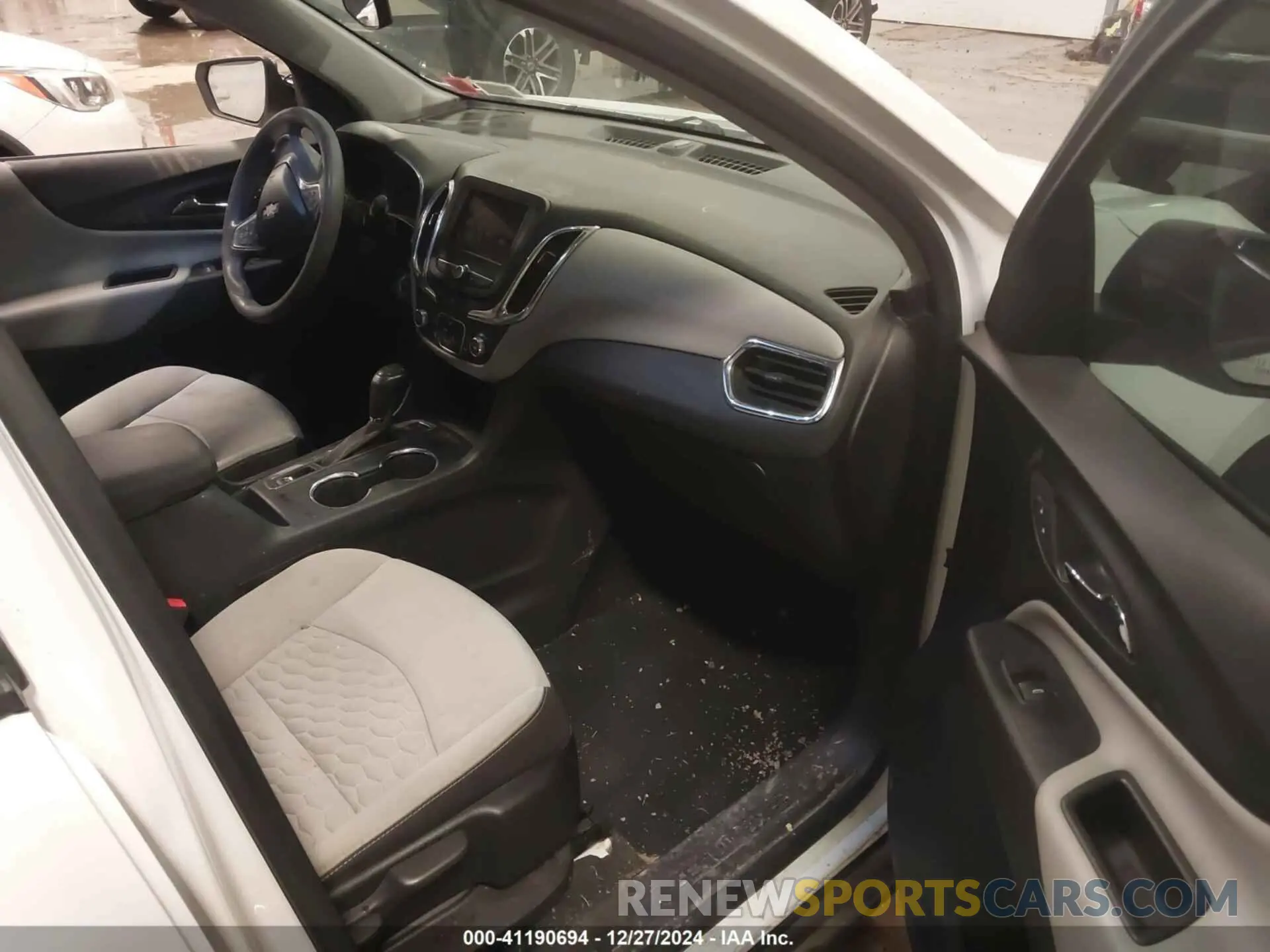 5 fotografías del automóvil dañado 3GNAXSEV9KS634829 CHEVROLET EQUINOX 2019