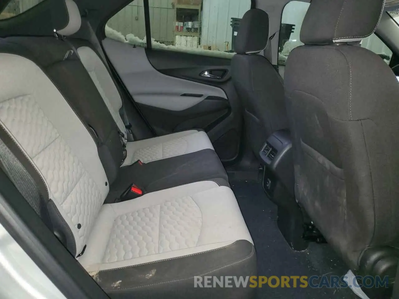 11 fotografías del automóvil dañado 3GNAXSEVXKS673753 CHEVROLET EQUINOX 2019
