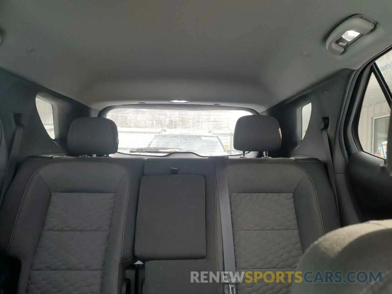 10 fotografías del automóvil dañado 3GNAXUEV0KL116565 CHEVROLET EQUINOX 2019