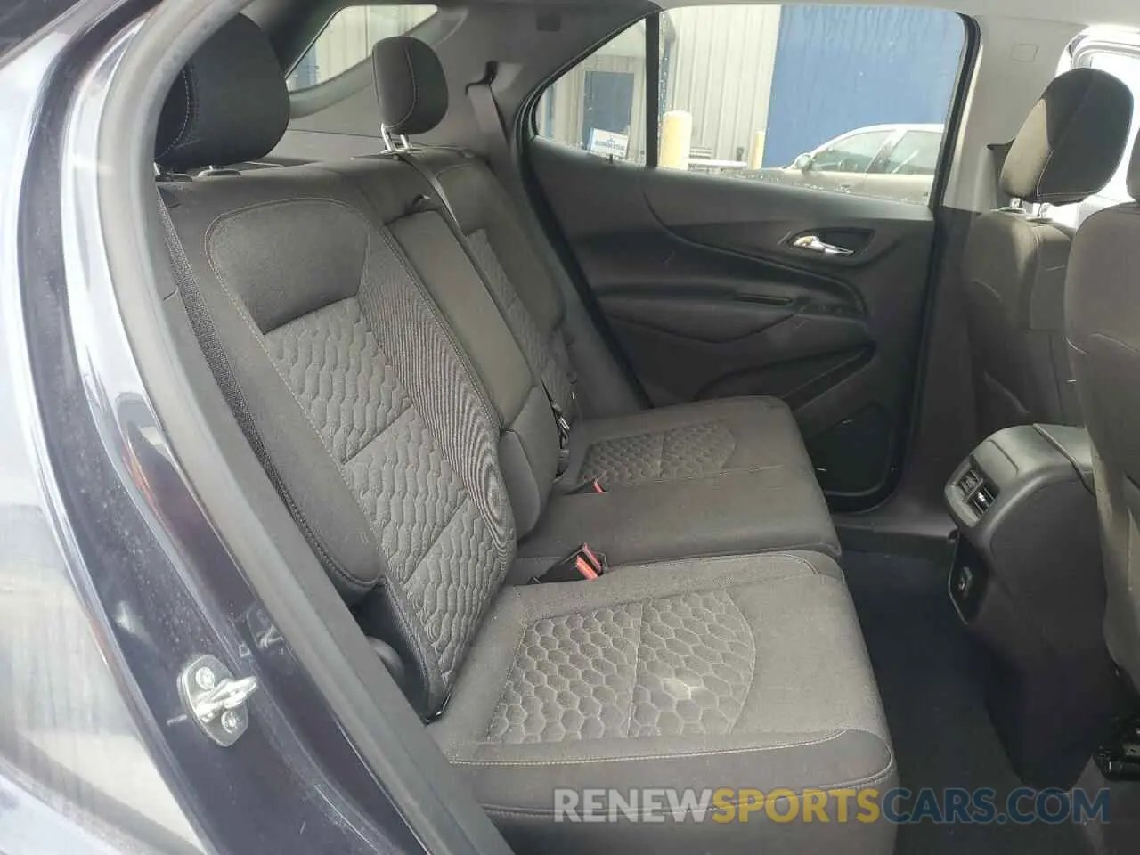 11 fotografías del automóvil dañado 3GNAXUEV0KL116565 CHEVROLET EQUINOX 2019