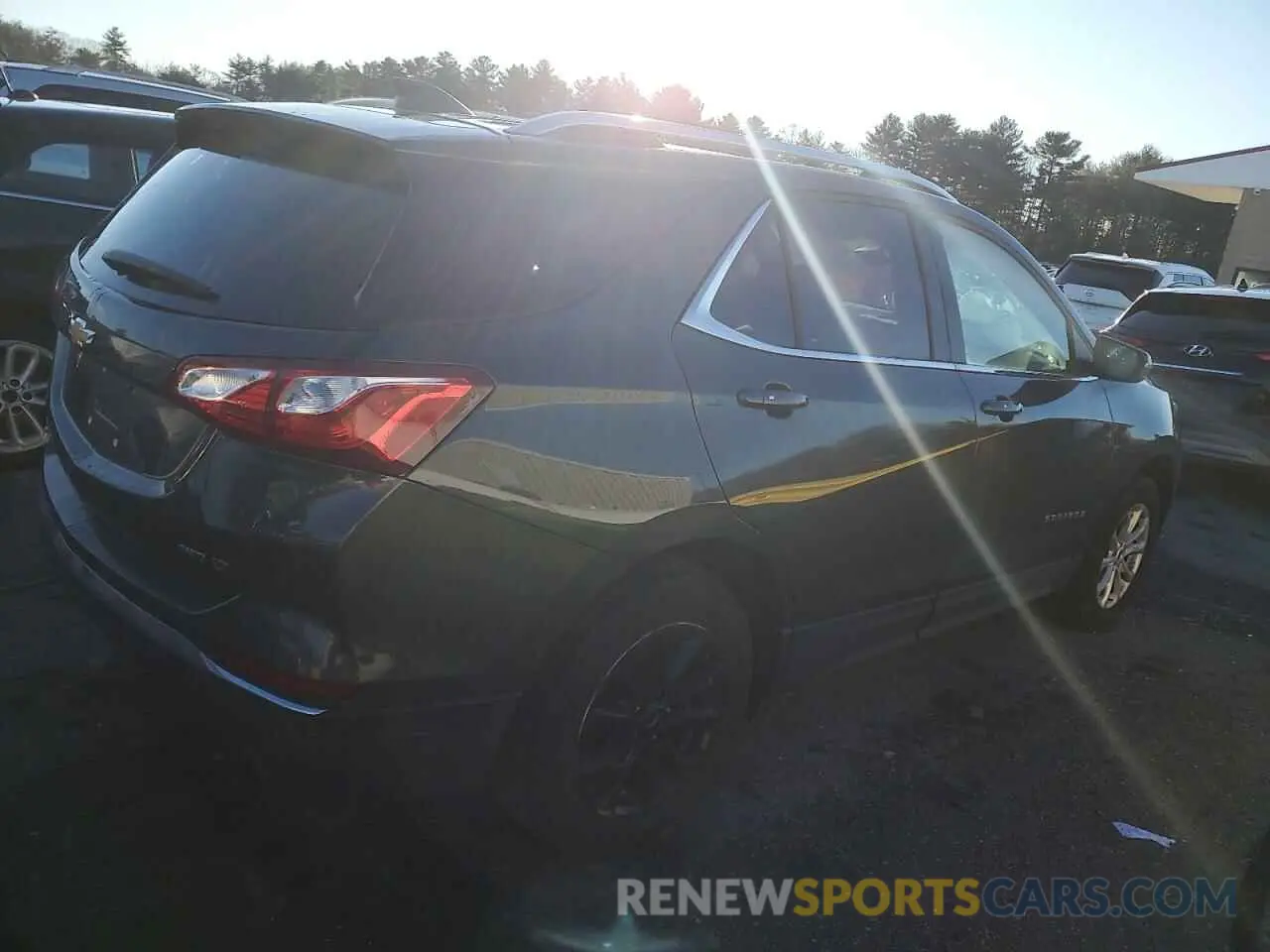 3 fotografías del automóvil dañado 3GNAXUEV0KS523260 CHEVROLET EQUINOX 2019