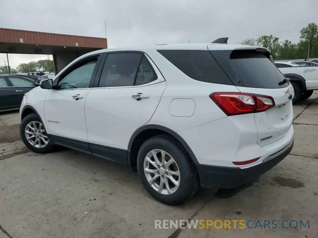 2 fotografías del automóvil dañado 3GNAXUEV0KS589811 CHEVROLET EQUINOX 2019