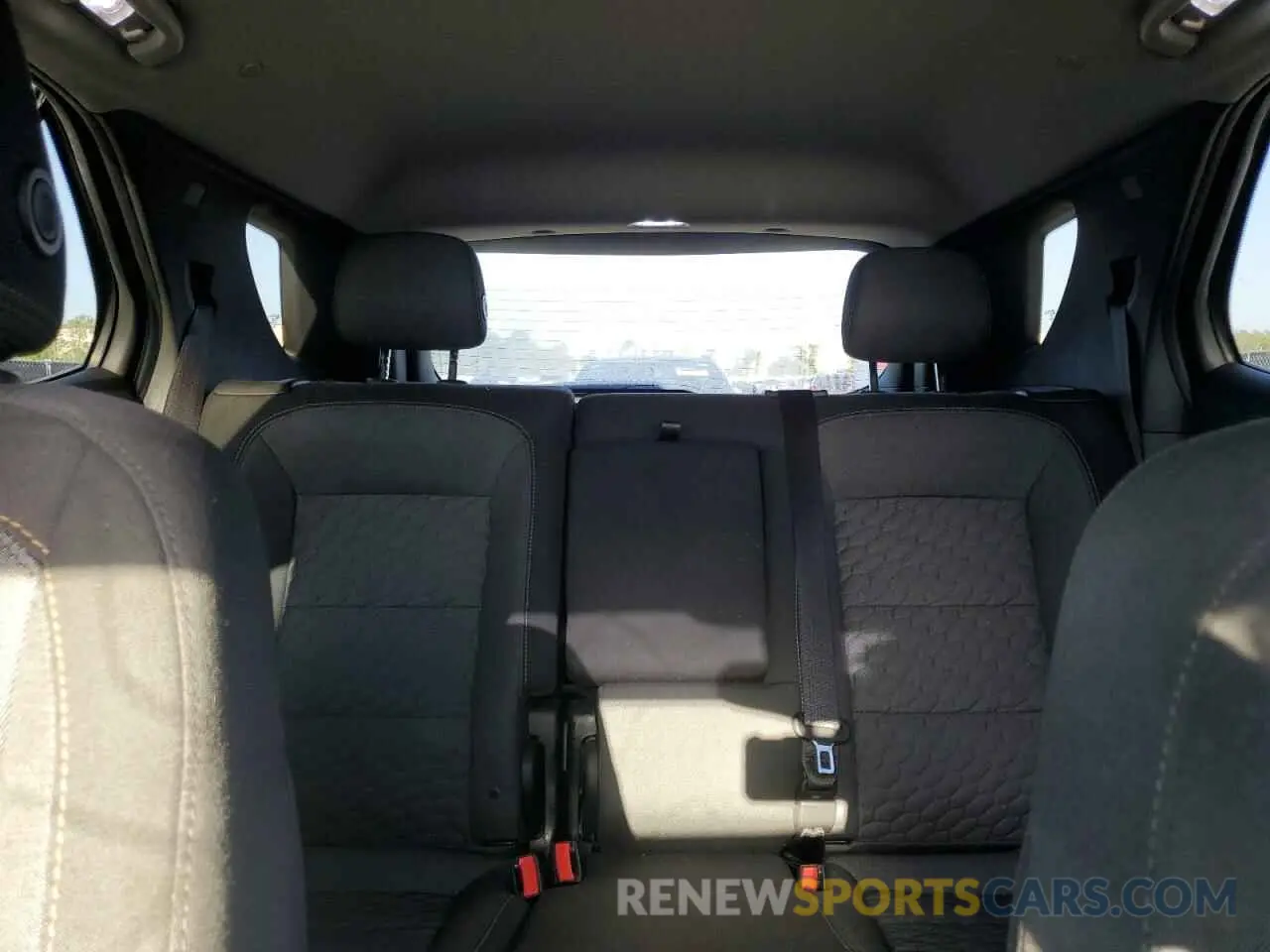 10 fotografías del automóvil dañado 3GNAXUEV0KS604131 CHEVROLET EQUINOX 2019