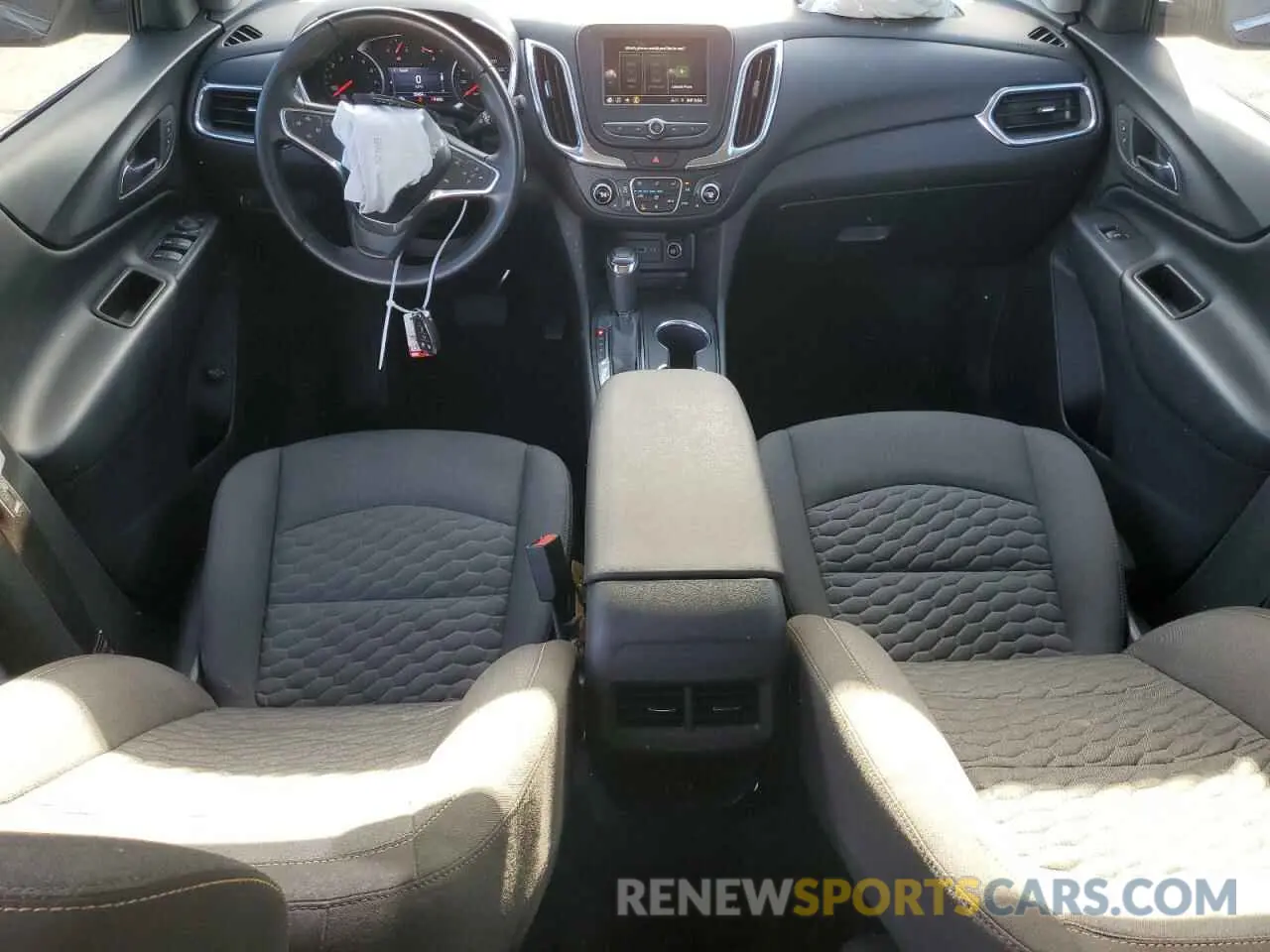 8 fotografías del automóvil dañado 3GNAXUEV0KS604131 CHEVROLET EQUINOX 2019
