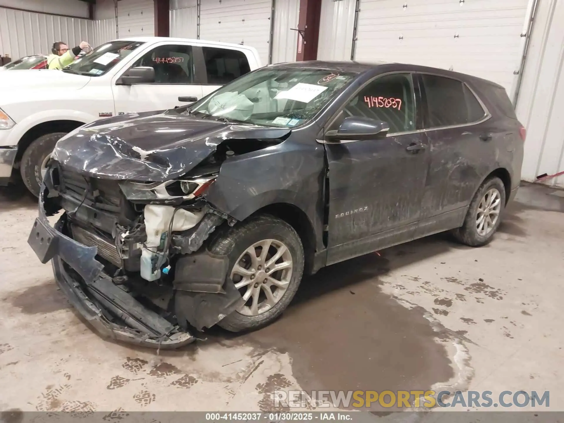 2 fotografías del automóvil dañado 3GNAXUEV1KL234852 CHEVROLET EQUINOX 2019