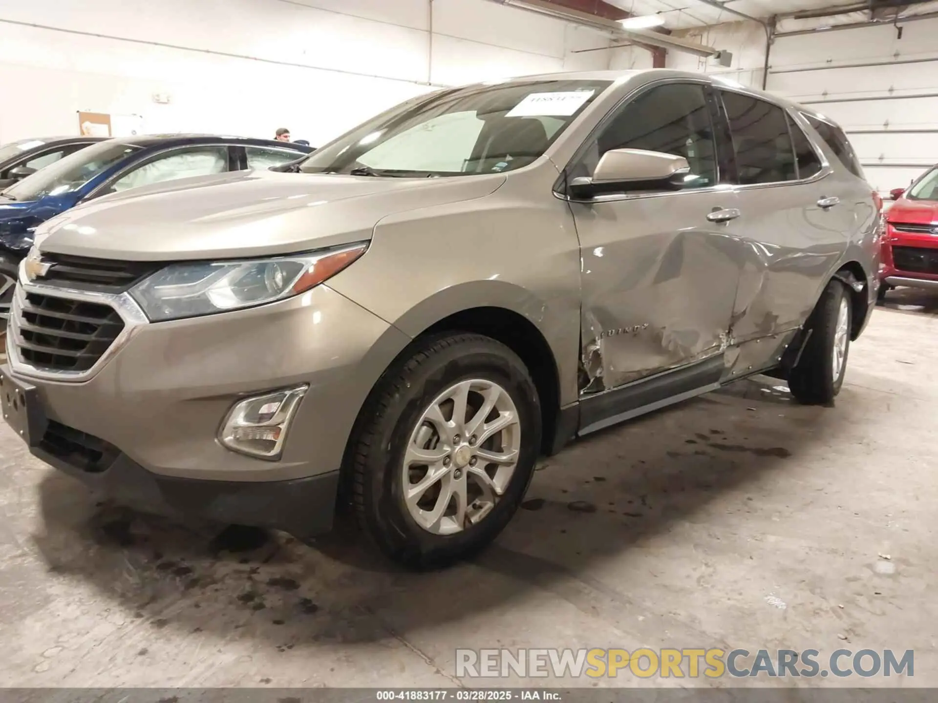 2 fotografías del automóvil dañado 3GNAXUEV1KS504846 CHEVROLET EQUINOX 2019