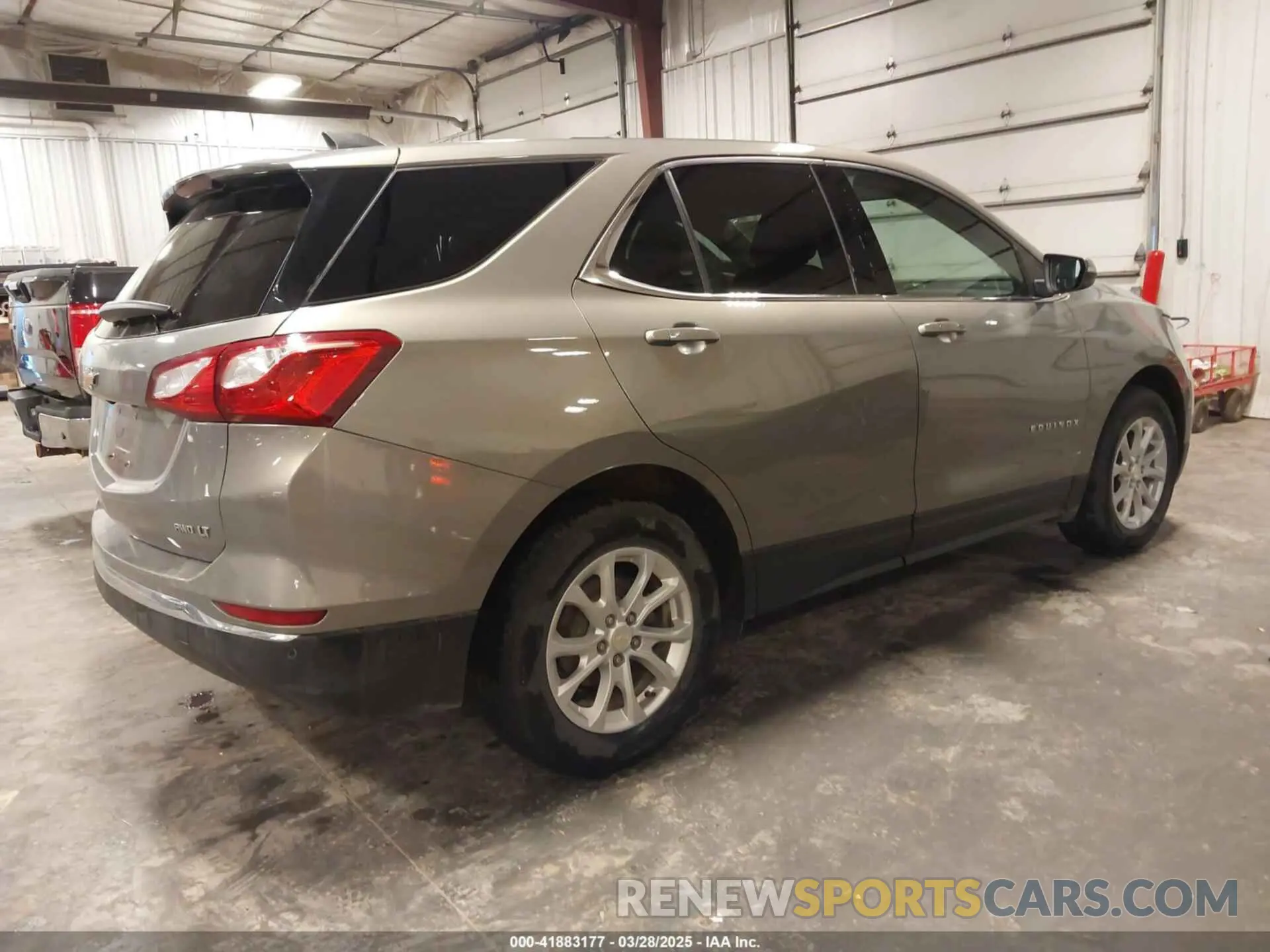 4 fotografías del automóvil dañado 3GNAXUEV1KS504846 CHEVROLET EQUINOX 2019