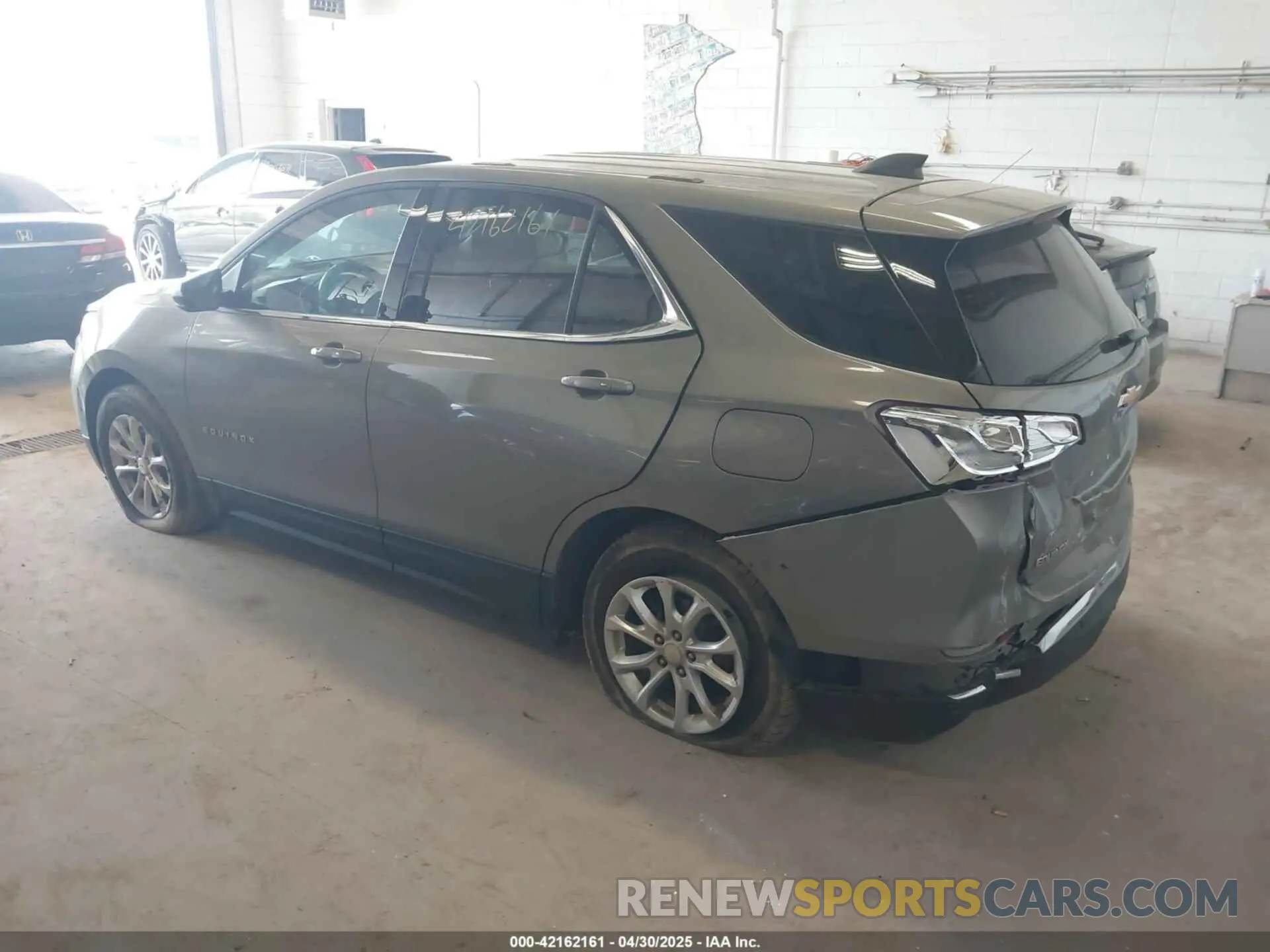 3 fotografías del automóvil dañado 3GNAXUEV1KS516124 CHEVROLET EQUINOX 2019