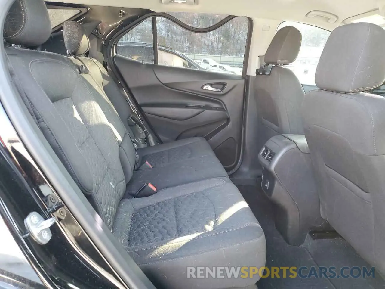 11 fotografías del automóvil dañado 3GNAXUEV2KL279623 CHEVROLET EQUINOX 2019
