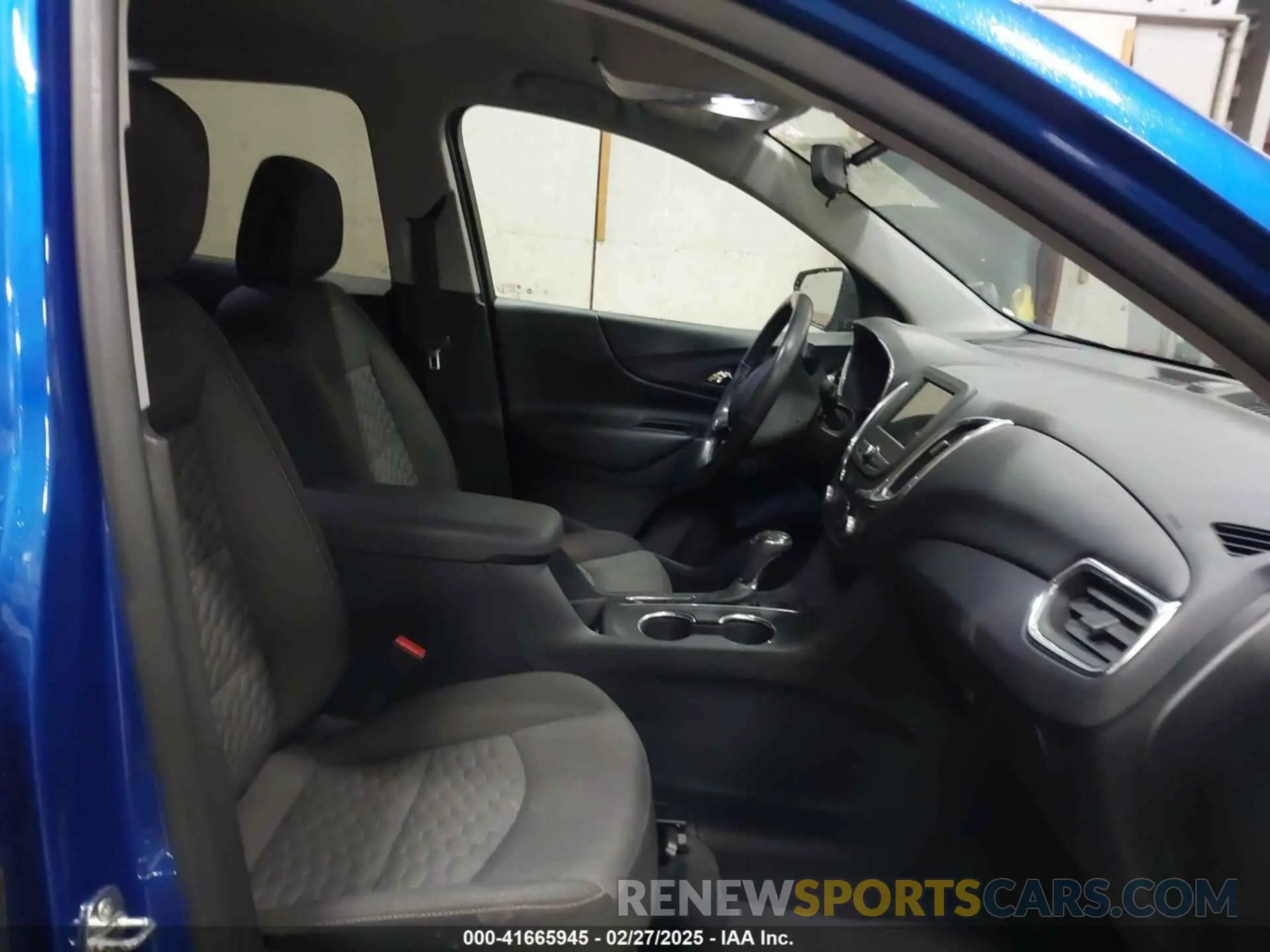 5 fotografías del automóvil dañado 3GNAXUEV2KS573044 CHEVROLET EQUINOX 2019