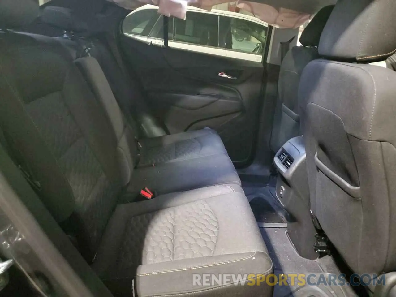 11 fotografías del automóvil dañado 3GNAXUEV2KS578745 CHEVROLET EQUINOX 2019